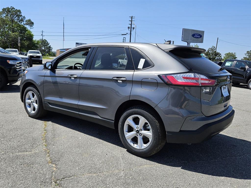 new 2024 Ford Edge car, priced at $32,000