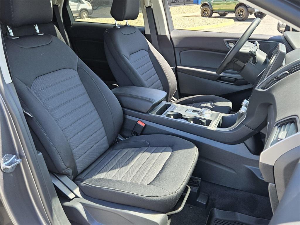 new 2024 Ford Edge car, priced at $32,000
