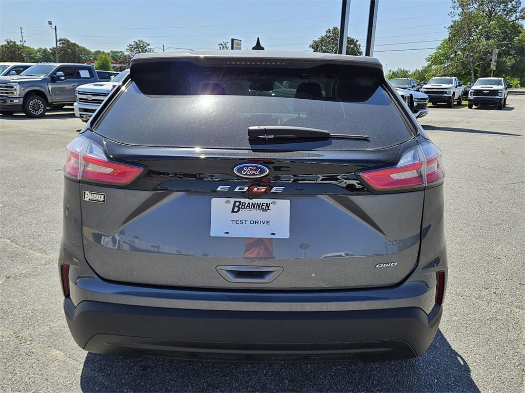 new 2024 Ford Edge car, priced at $32,000