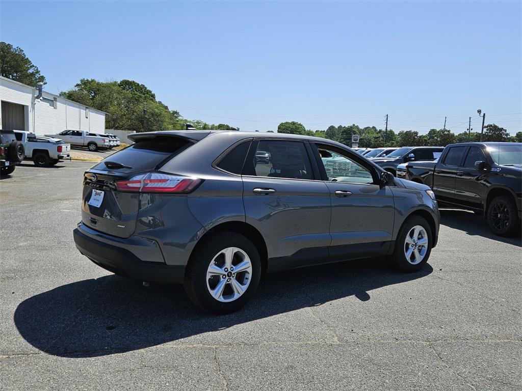 new 2024 Ford Edge car, priced at $32,000