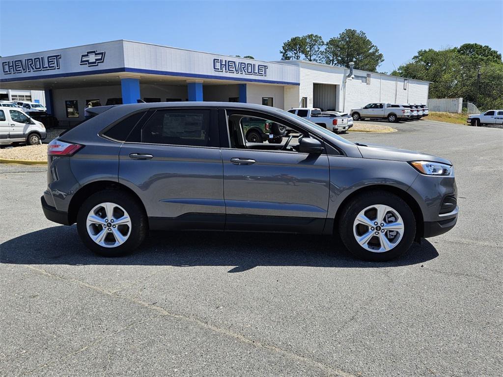 new 2024 Ford Edge car, priced at $32,000