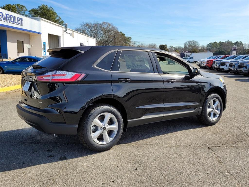 new 2024 Ford Edge car, priced at $32,000