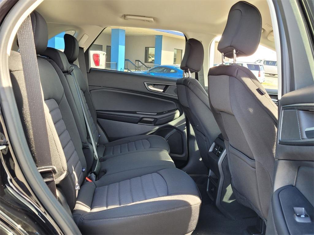 new 2024 Ford Edge car, priced at $32,000