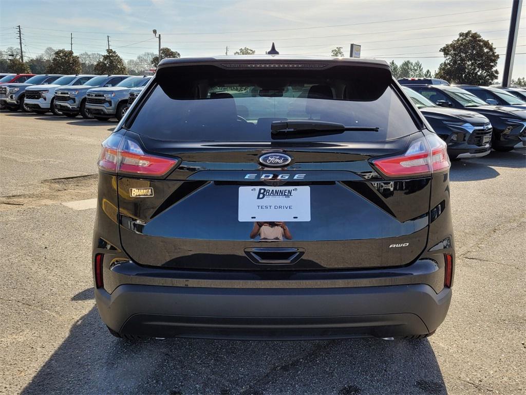 new 2024 Ford Edge car, priced at $32,000