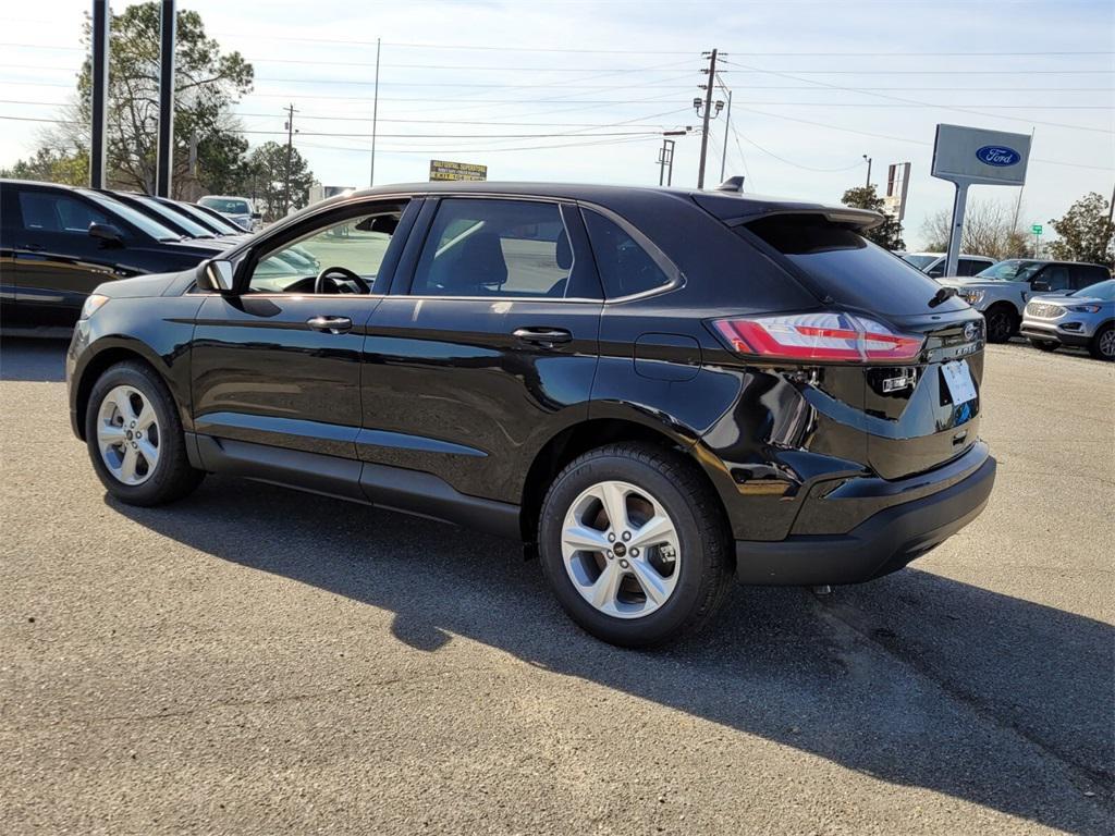 new 2024 Ford Edge car, priced at $32,000