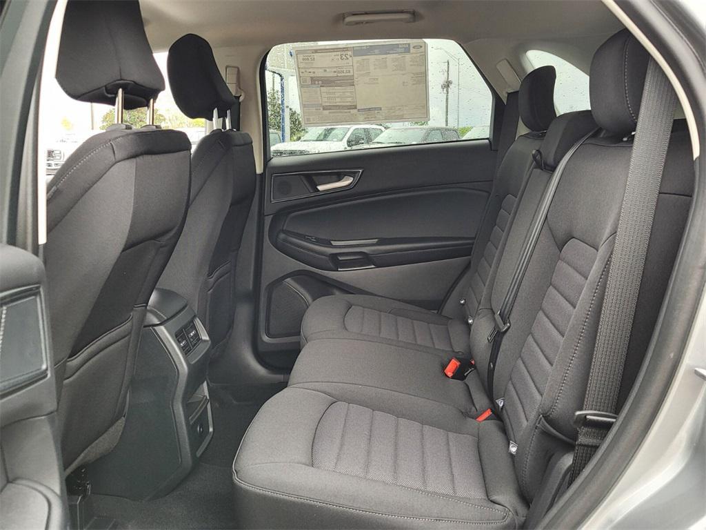 new 2024 Ford Edge car, priced at $32,000