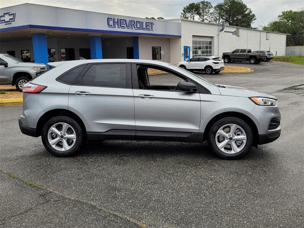 new 2024 Ford Edge car, priced at $32,000