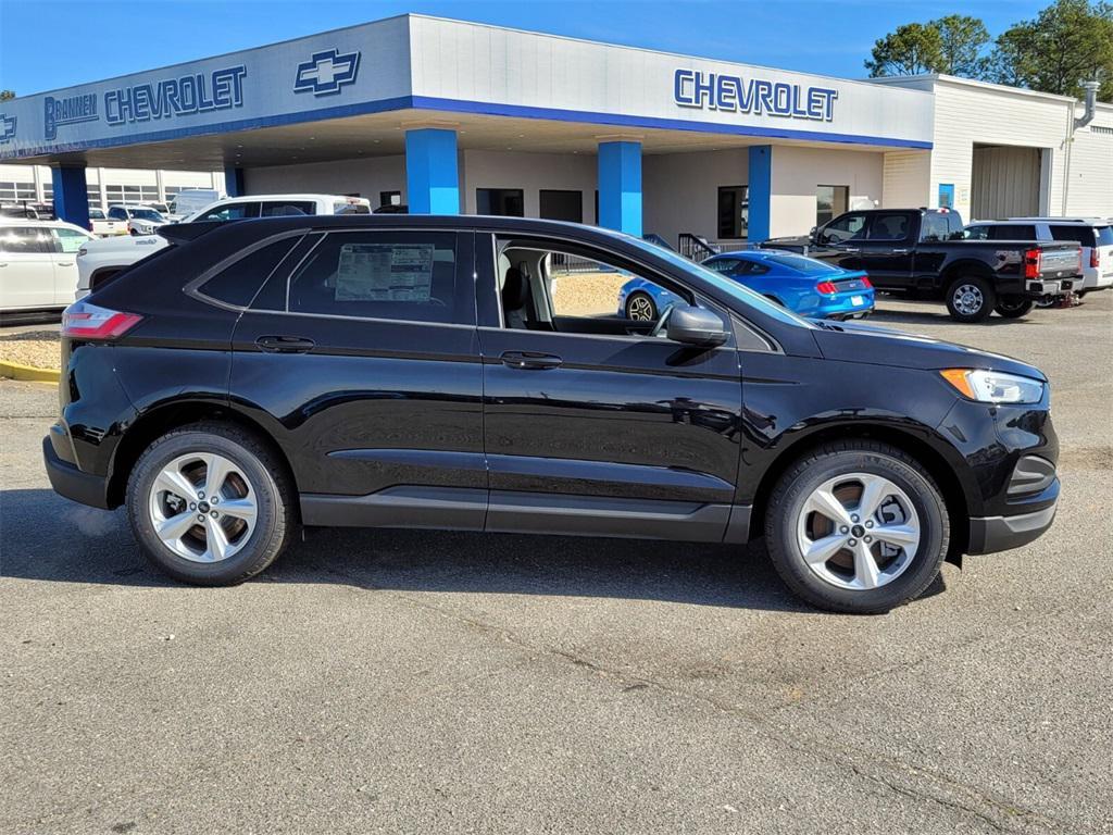 new 2024 Ford Edge car, priced at $32,000