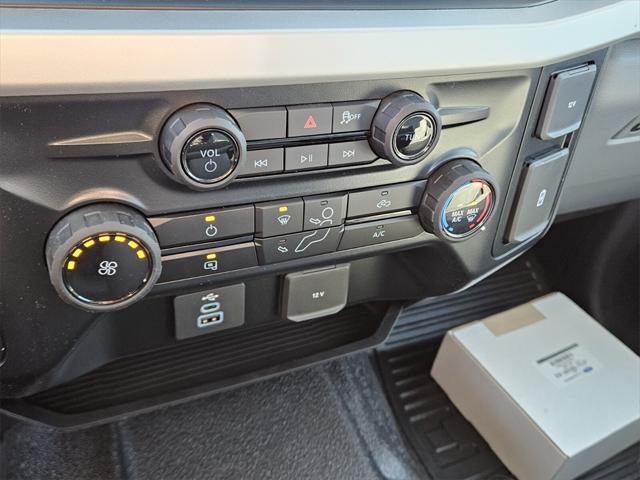 new 2025 Ford F-450 car, priced at $76,110