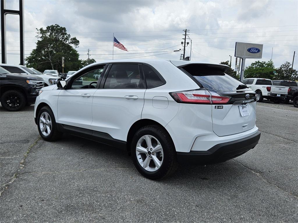 new 2024 Ford Edge car, priced at $32,000
