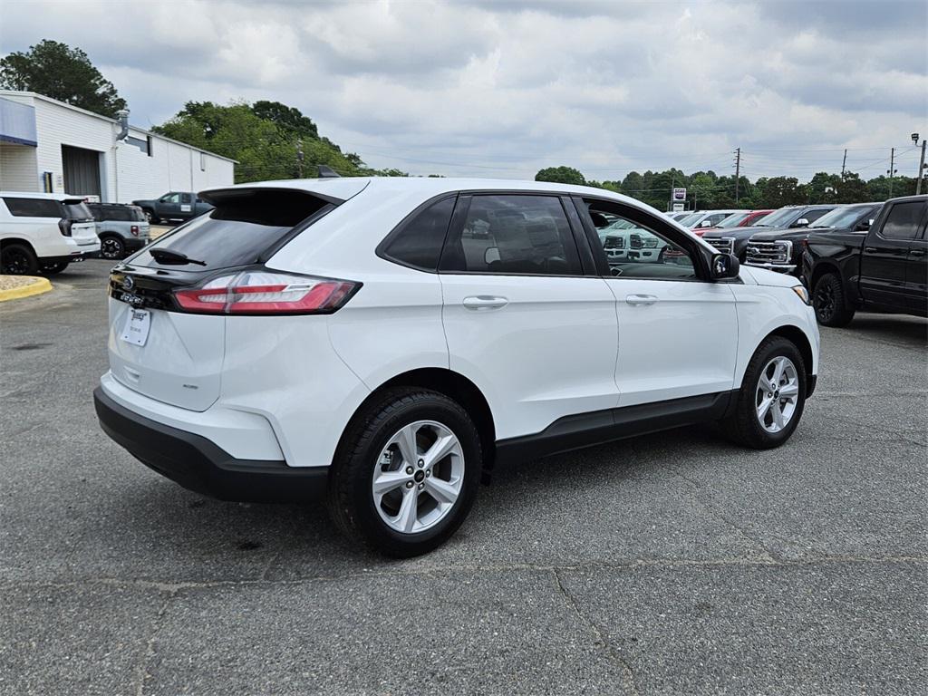 new 2024 Ford Edge car, priced at $32,000