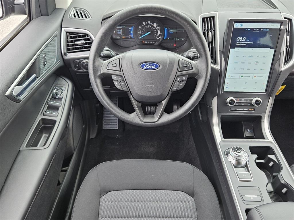 new 2024 Ford Edge car, priced at $32,000