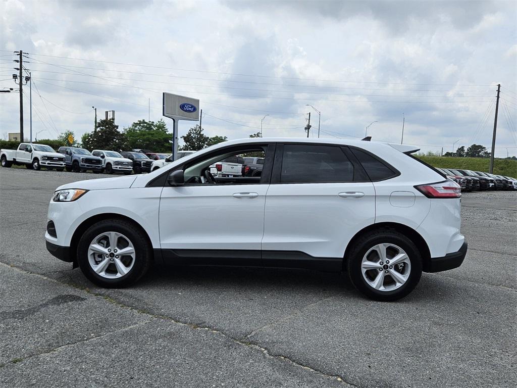 new 2024 Ford Edge car, priced at $32,000
