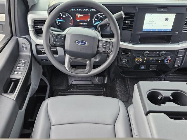 new 2025 Ford F-450 car, priced at $89,000