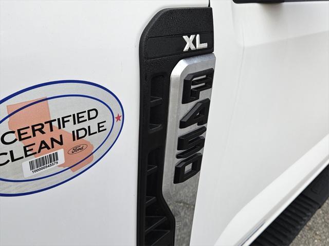 new 2025 Ford F-450 car, priced at $89,000