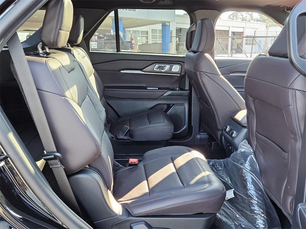 new 2025 Ford Explorer car, priced at $51,121