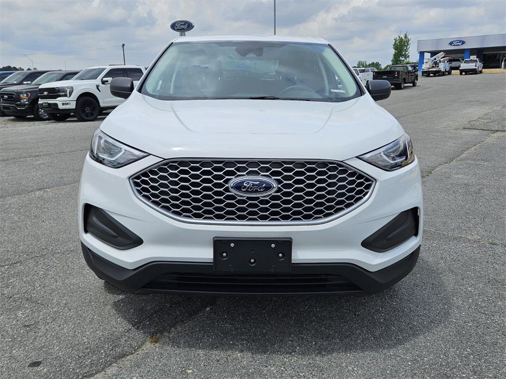 new 2024 Ford Edge car, priced at $32,000