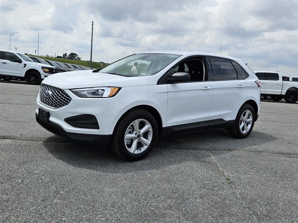 new 2024 Ford Edge car, priced at $32,000