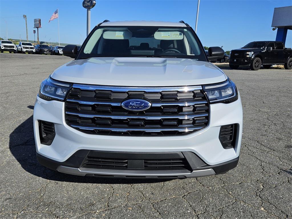 new 2025 Ford Explorer car, priced at $36,000