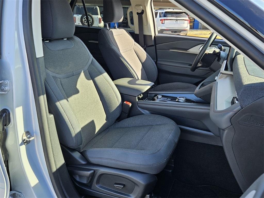 new 2025 Ford Explorer car, priced at $36,000