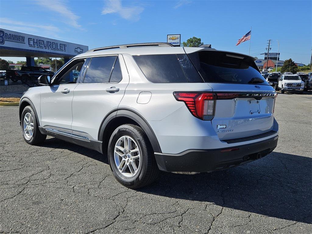 new 2025 Ford Explorer car, priced at $36,000