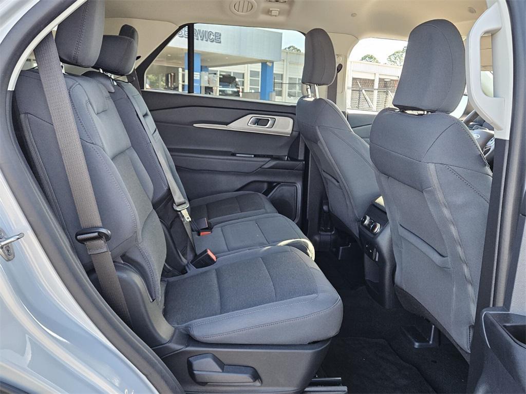 new 2025 Ford Explorer car, priced at $36,000