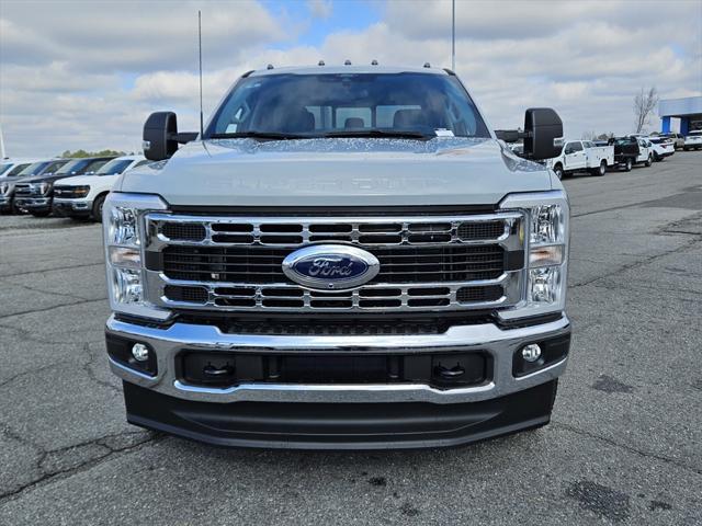 new 2025 Ford F-350 car, priced at $75,355