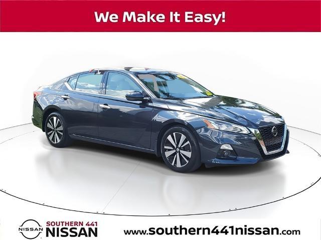 used 2022 Nissan Altima car, priced at $23,500