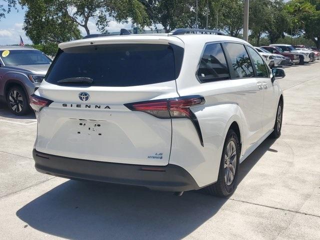 used 2022 Toyota Sienna car, priced at $32,595