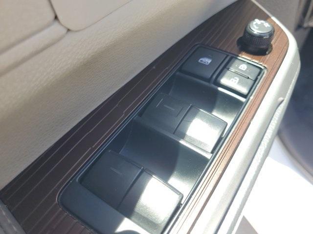 used 2022 Toyota Sienna car, priced at $32,595