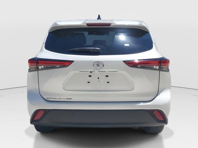 used 2023 Toyota Highlander car, priced at $33,595