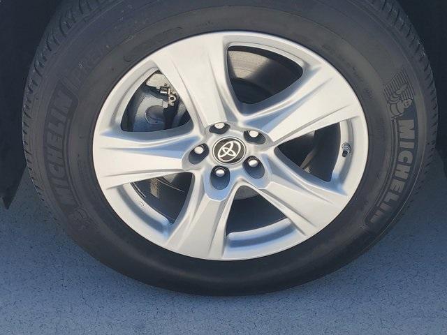 used 2023 Toyota Highlander car, priced at $33,595