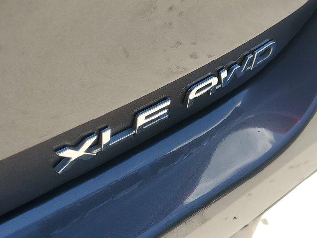 used 2022 Toyota Highlander car, priced at $34,595