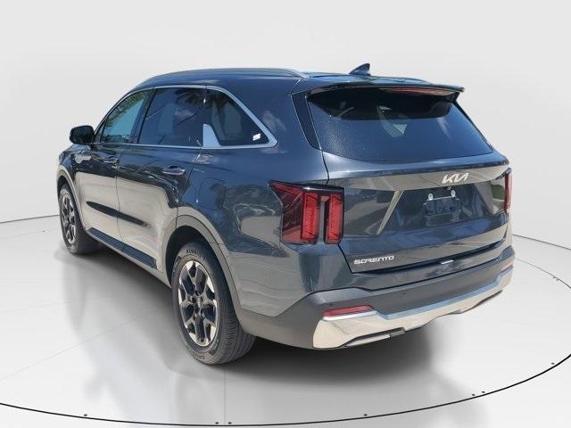 used 2024 Kia Sorento car, priced at $30,902