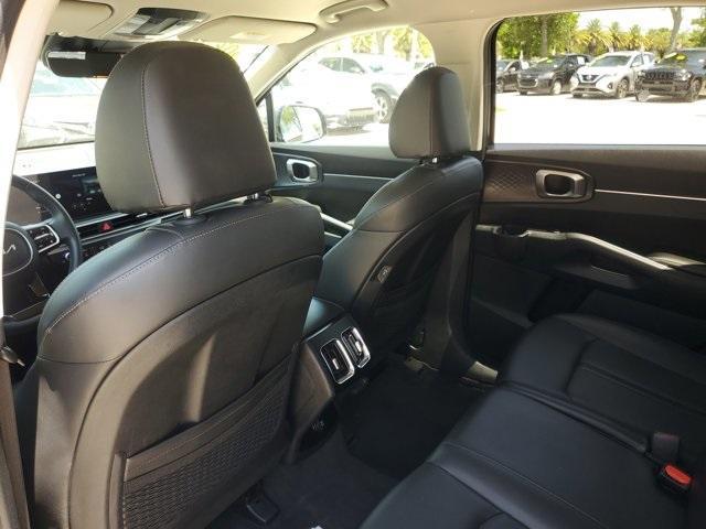 used 2024 Kia Sorento car, priced at $30,902