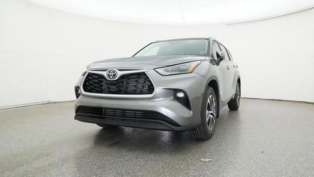 new 2025 Toyota Highlander car, priced at $46,293