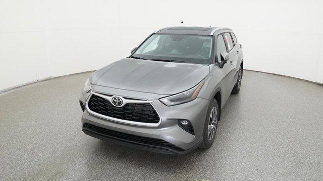 new 2025 Toyota Highlander car, priced at $46,293