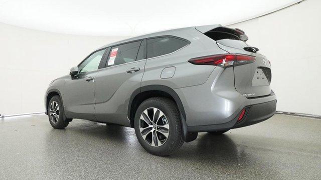 new 2025 Toyota Highlander car, priced at $46,293