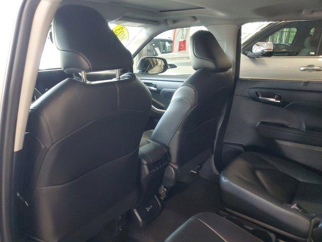 used 2023 Toyota Highlander car, priced at $36,995