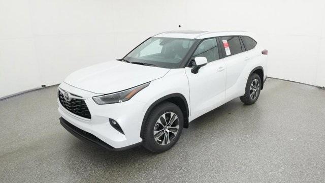 new 2026 Toyota Highlander car, priced at $48,322