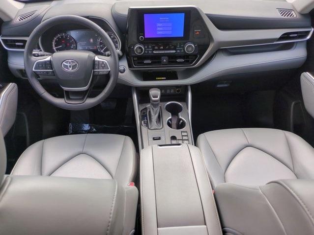 used 2024 Toyota Highlander car, priced at $42,991