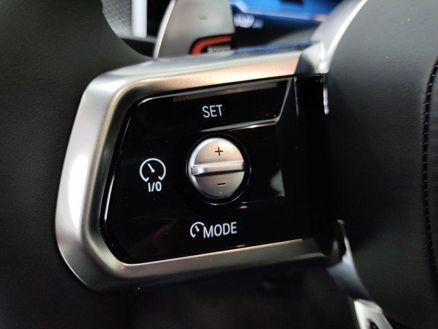 new 2025 BMW 760 car, priced at $130,535
