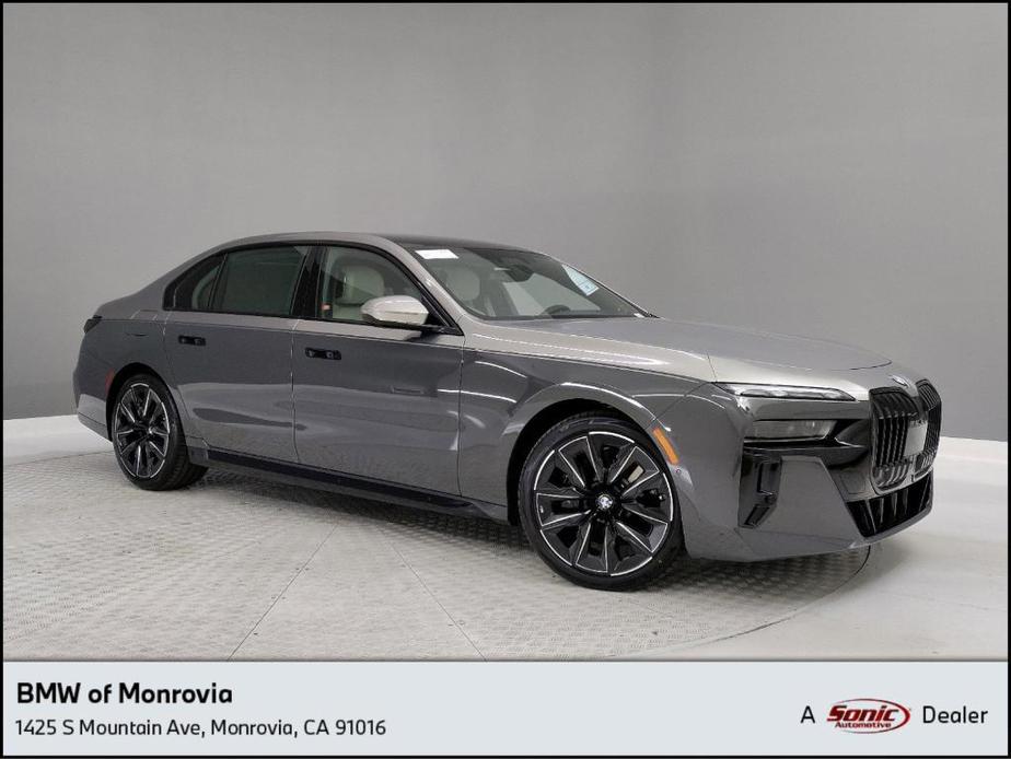 new 2024 BMW 760 car, priced at $166,095