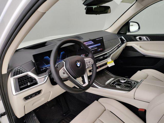 new 2025 BMW X7 car, priced at $90,025