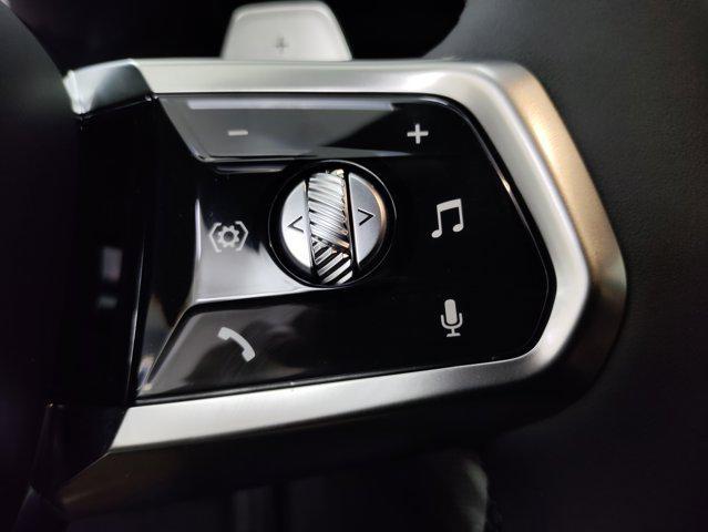 new 2025 BMW 760 car, priced at $138,185