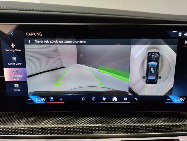 new 2025 BMW 760 car, priced at $138,185