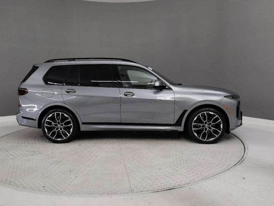 new 2025 BMW X7 car, priced at $93,925