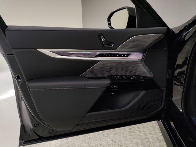 new 2025 BMW i7 car, priced at $114,655