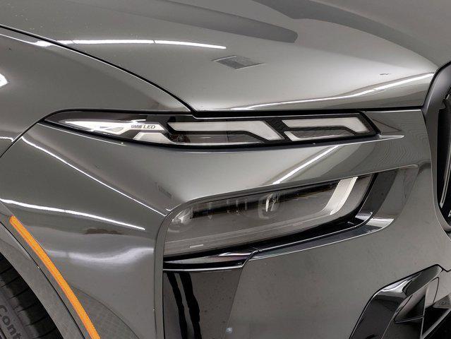 new 2026 BMW X7 car, priced at $121,625