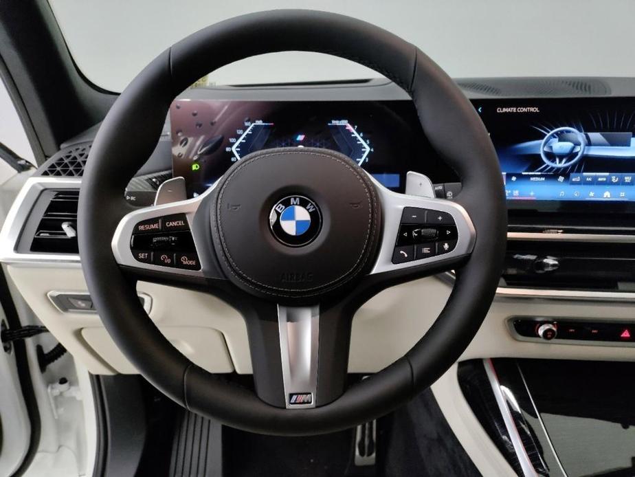 new 2025 BMW X7 car, priced at $98,445